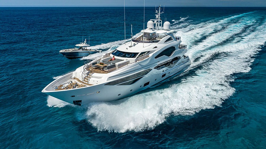 by YachtingImage.com